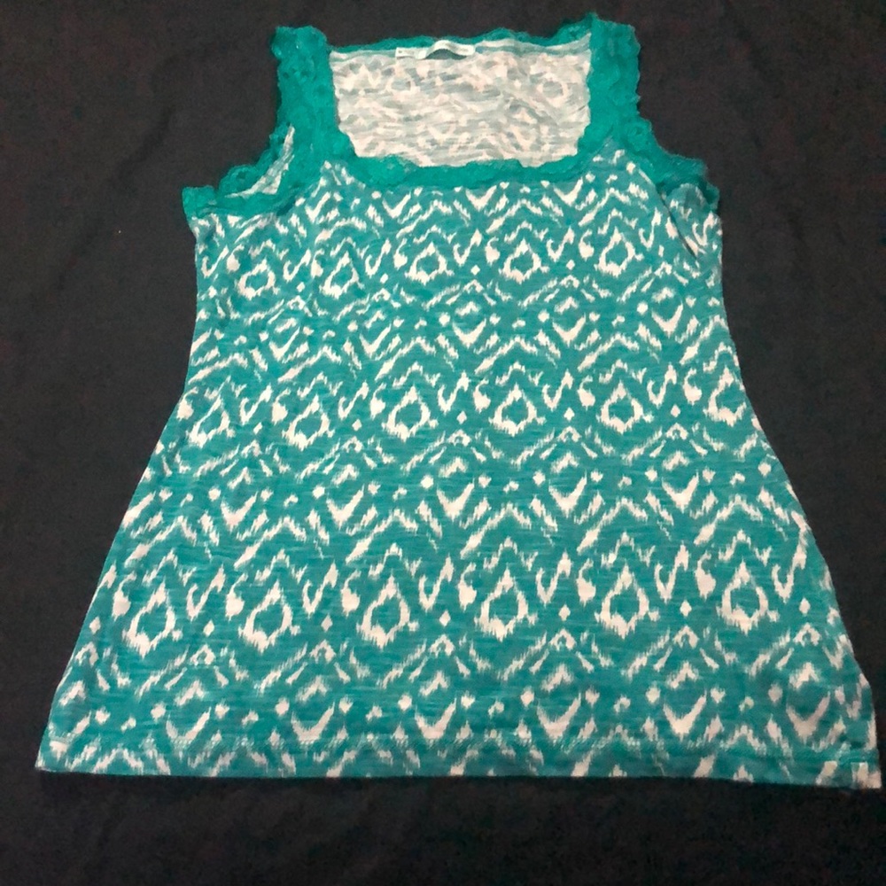 Green and white Maurices tank Sz M